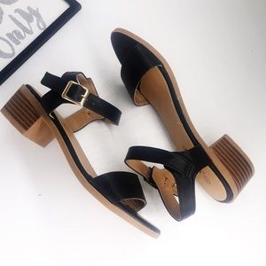 Black Open Toe Sandal with small block heel